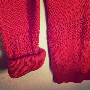 Red 3/4 sleeve sweater